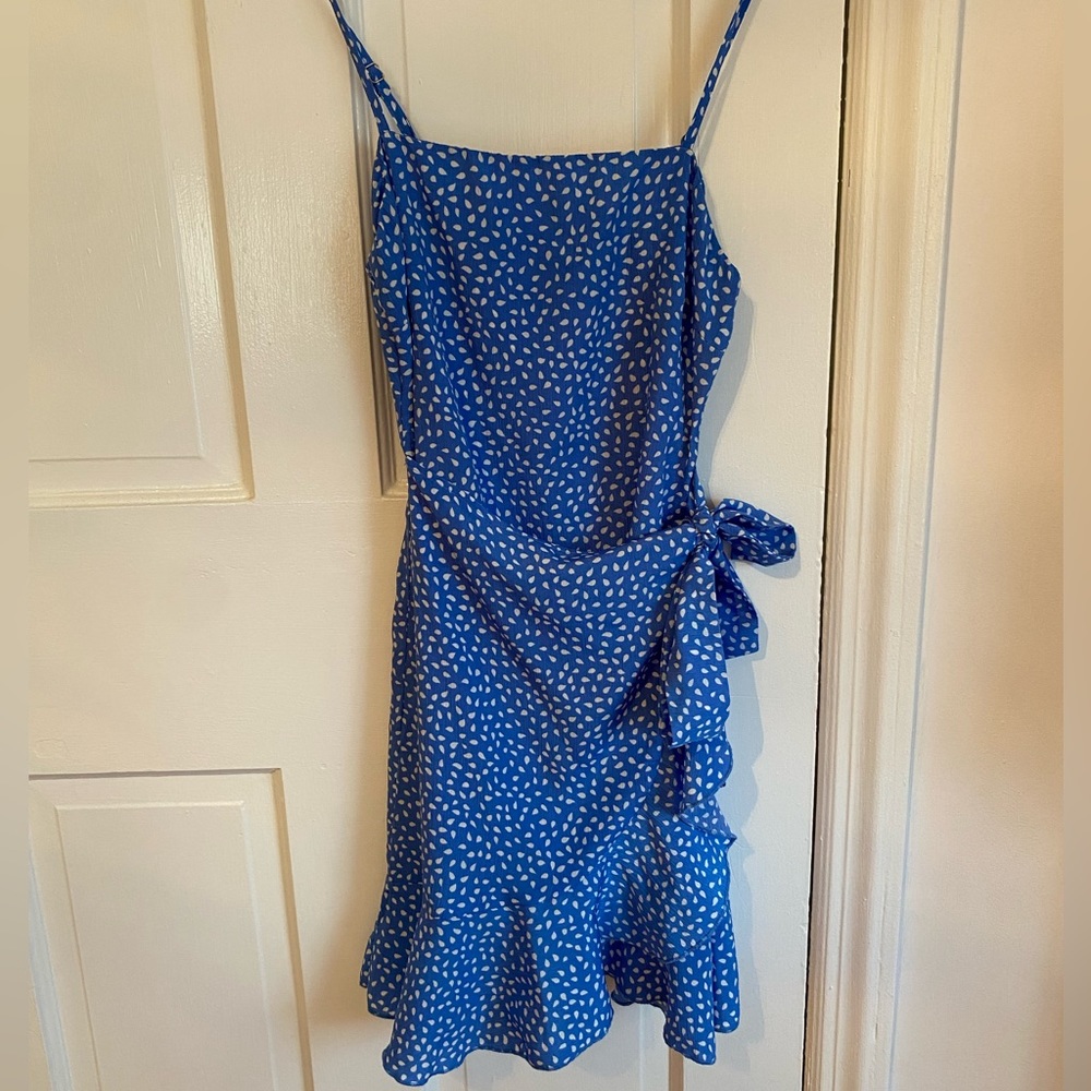 Blue mini dress with tie